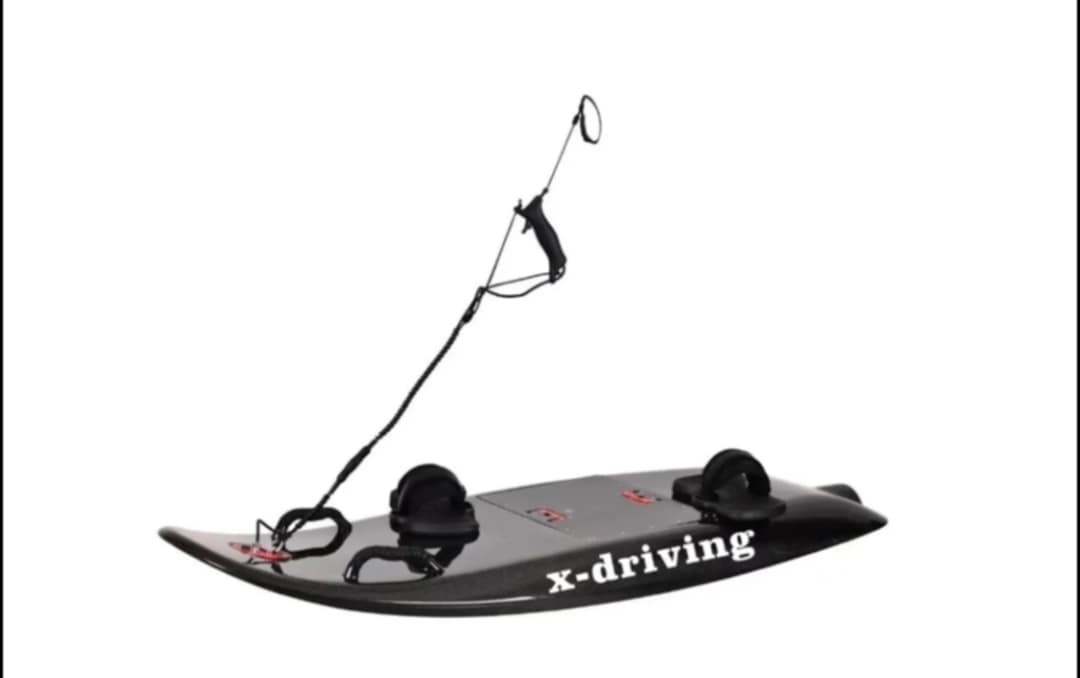 Elektrický surf jetboard a E-foil