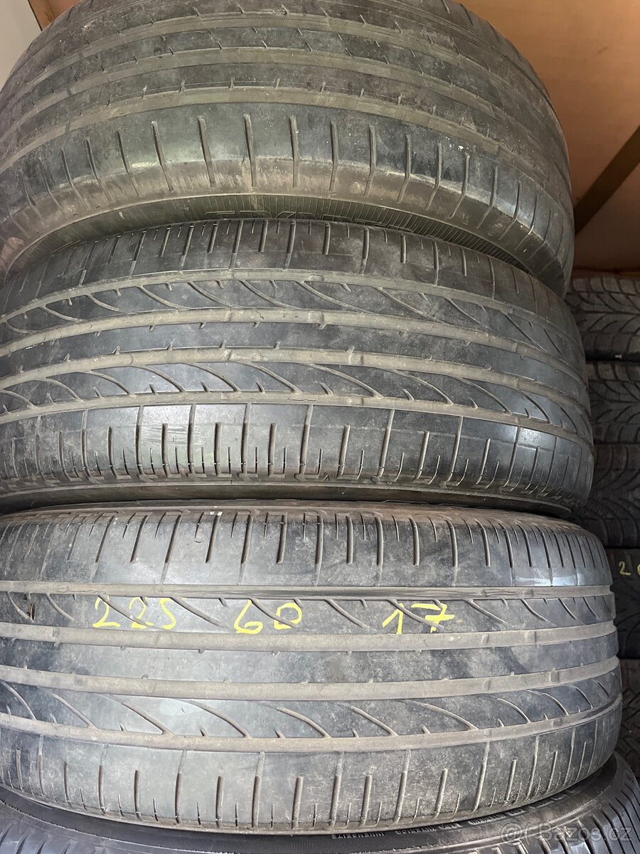 225/60/17 BRIDGESTONE Falken