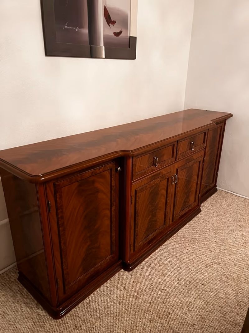 Komoda, příborník - pravé dřevo, italský design