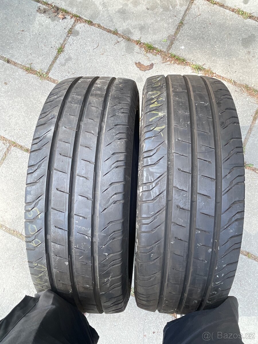 Dvě letní pneu 225/65/16C na dodávku Continental
