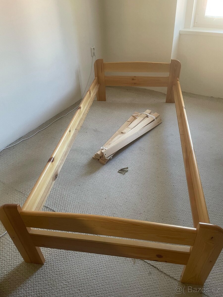 Postel 200x90 s matrací
