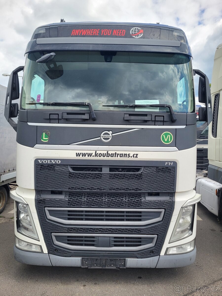 Prodám tahač Volvo FH460 lowdeck r.v 5/2016 najeto 820000Km