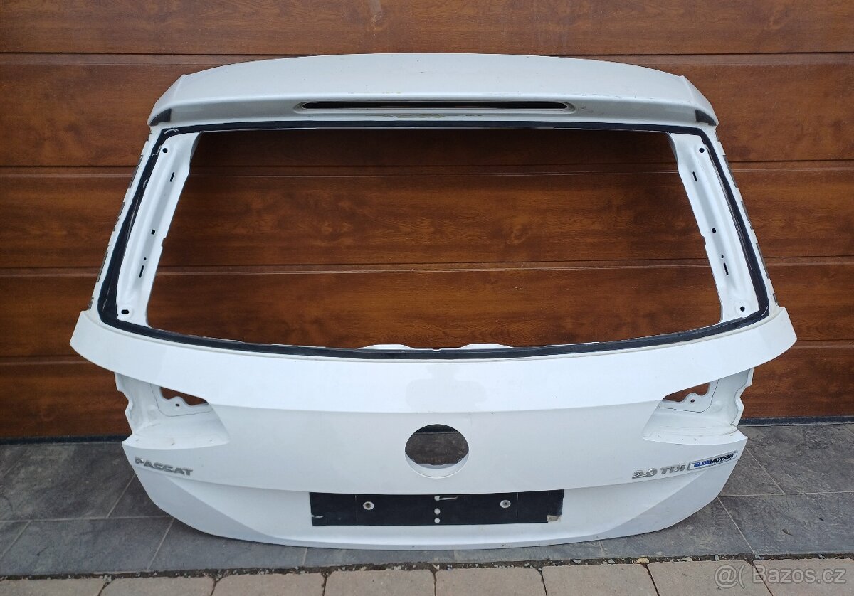 Zadní páté dveře víko kufru VW Golf 7 a Golf 8