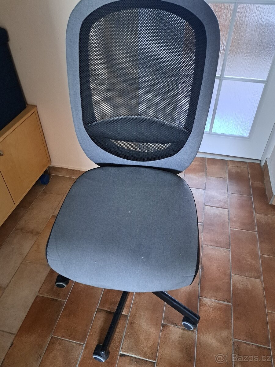 židle k počítači