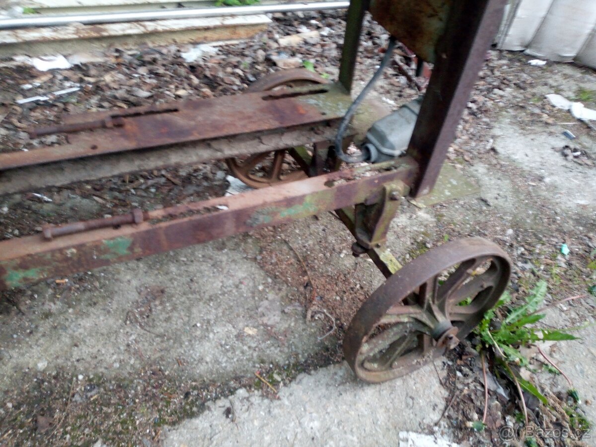 Podvozek stabilní motor wikov robot slavia