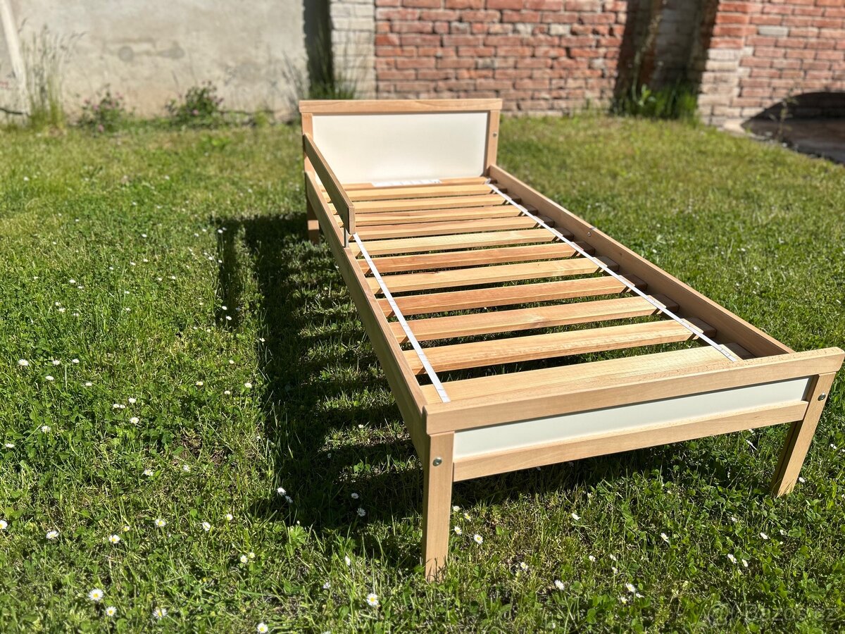 Dětská postel Ikea 70x160 vč matrace, zábradlí