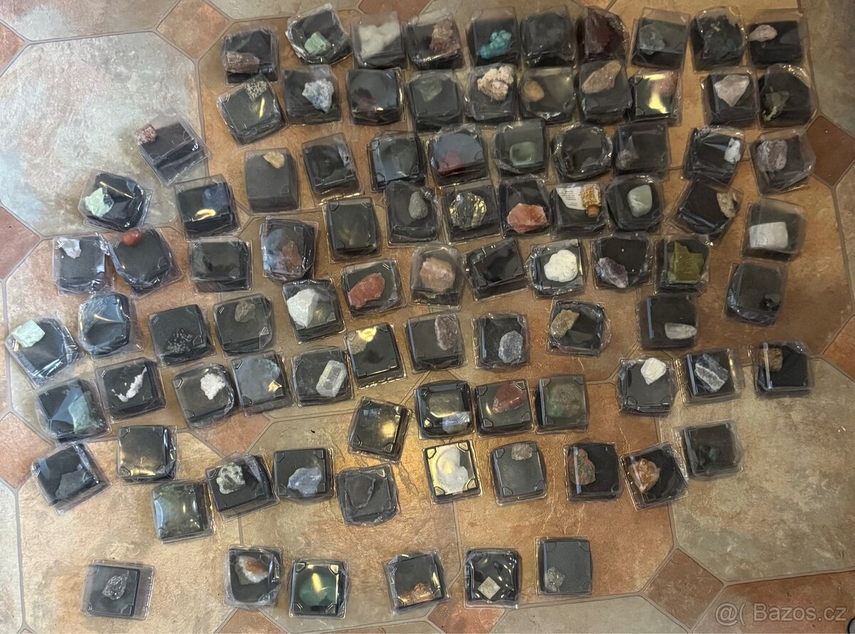 Mineraly