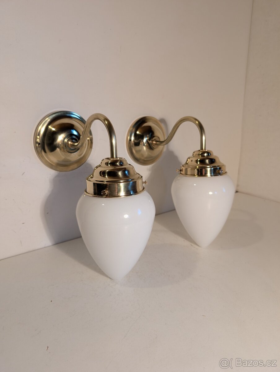 1 x mosazná lampa, lampička, bílé stínidlo kapka, až 8 ks