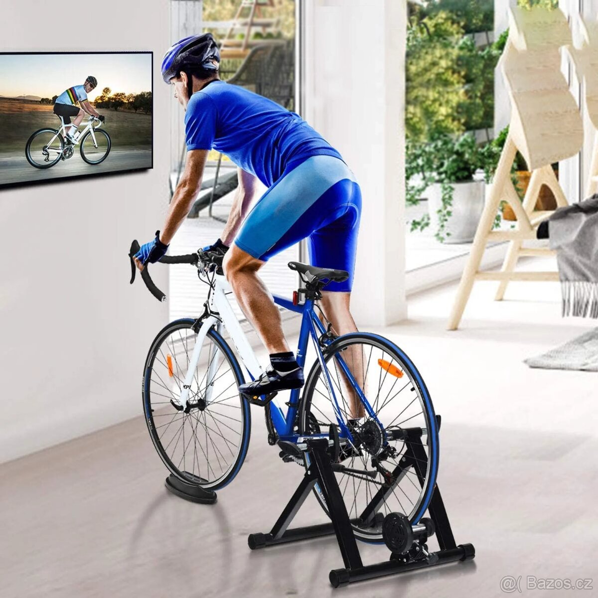 Cyklistický trenažér stojan pro cvičení doma