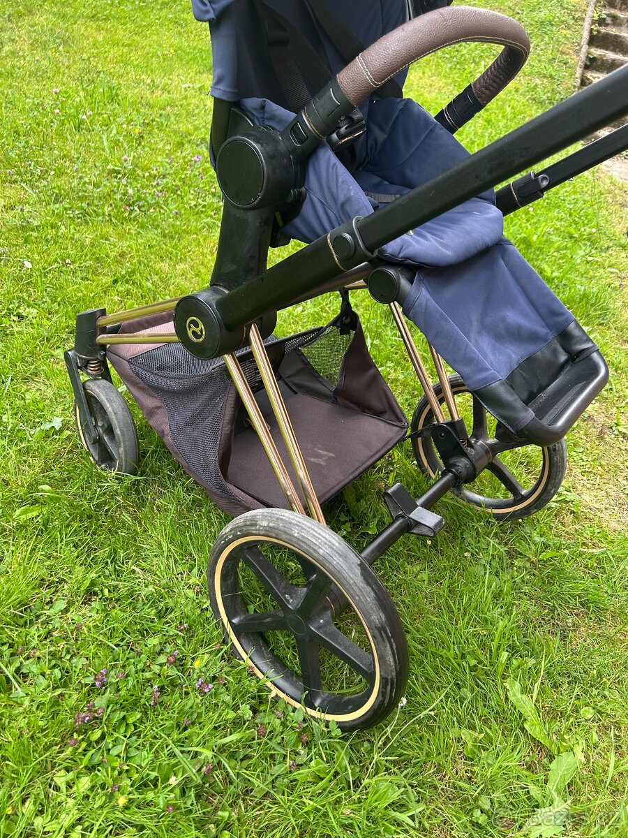 Daruji k opravě podvozek Cybex priam
