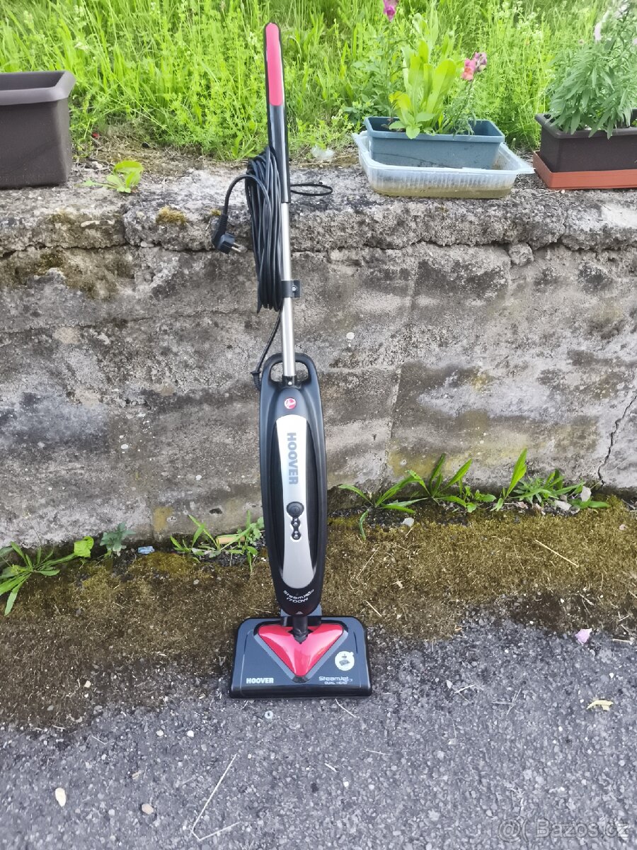 Parní vysavač
