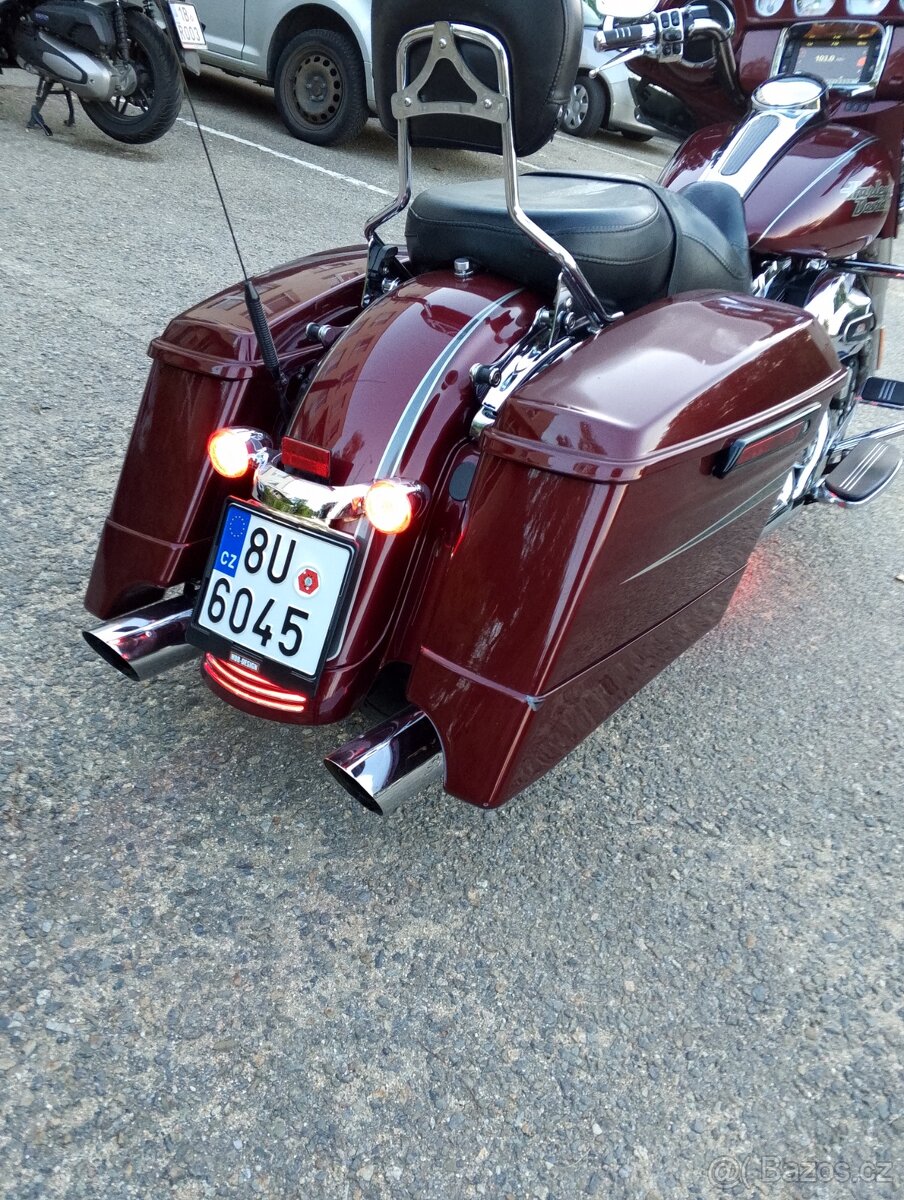 Harley Davidson Street Glide FLHXS Special