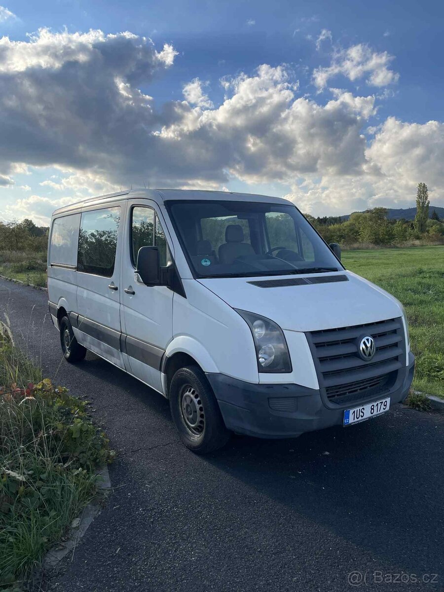 Volkswagen Crafter 2.5 TDI 5 míst