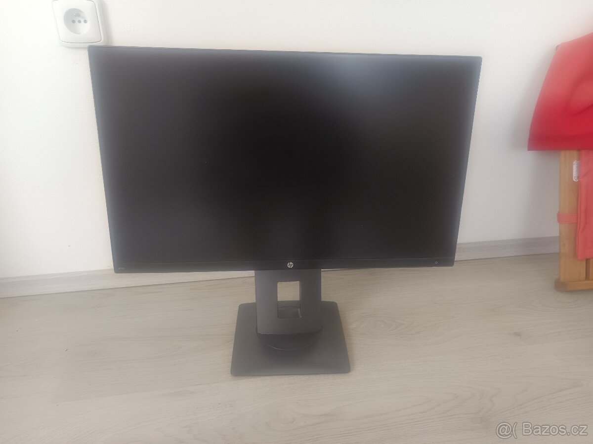 Prodám dva monitory z23 - 23 palců i samostatně