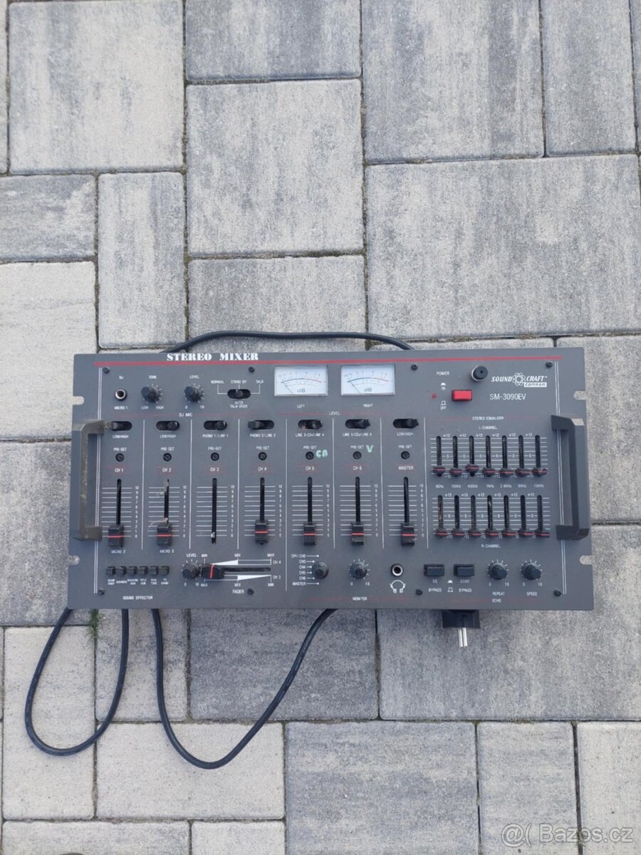 Stereo mixer sound craft SM-3090EV