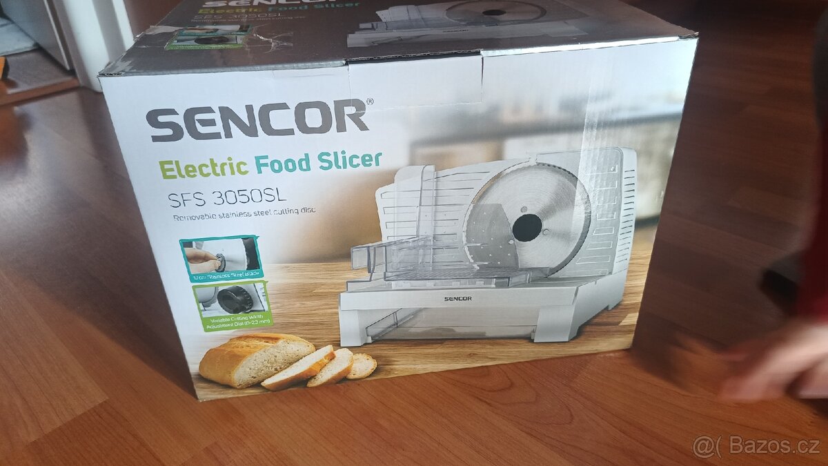kráječ Sencor SFS 3050SL