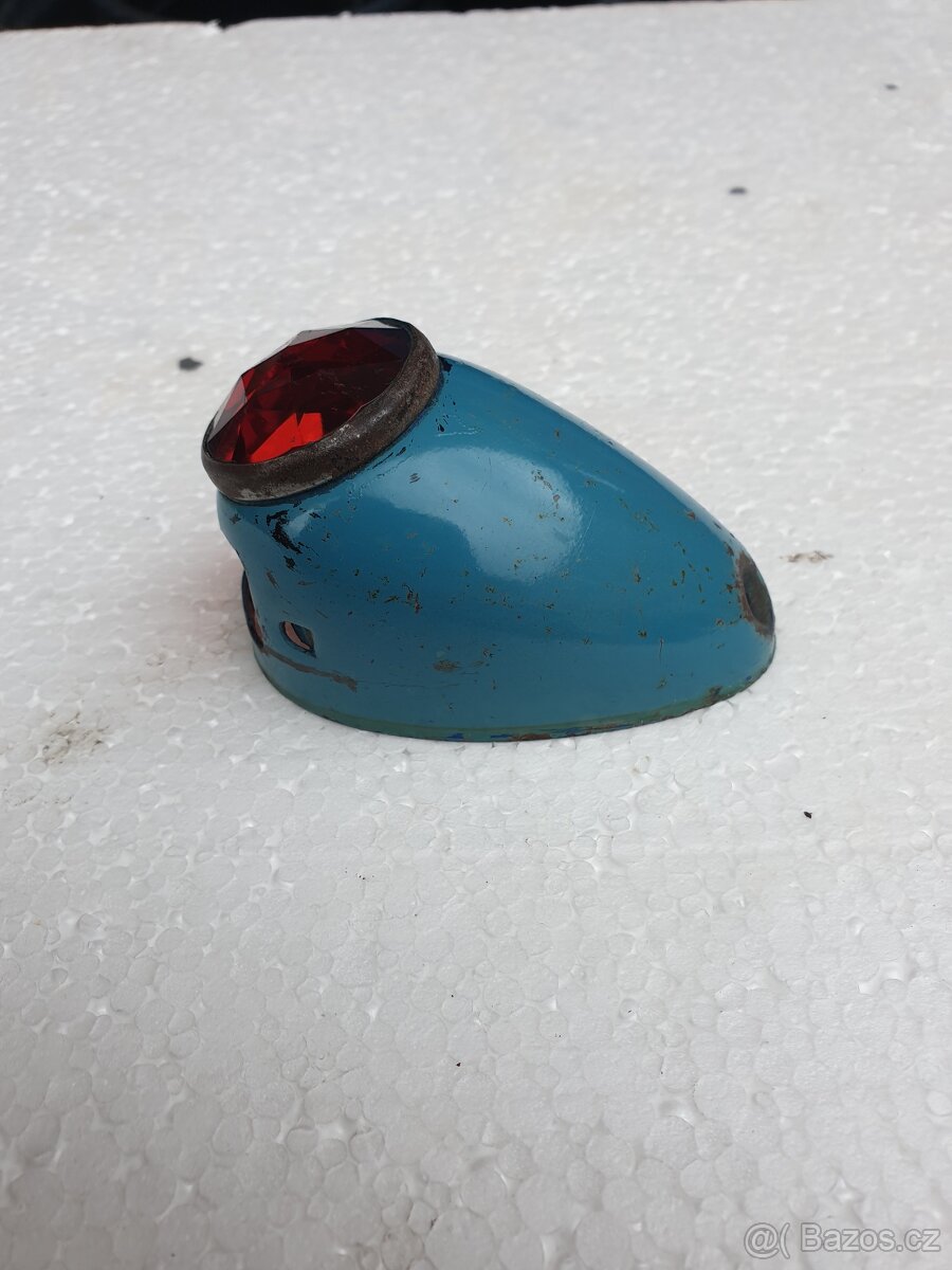 Kryt  zadního  světla