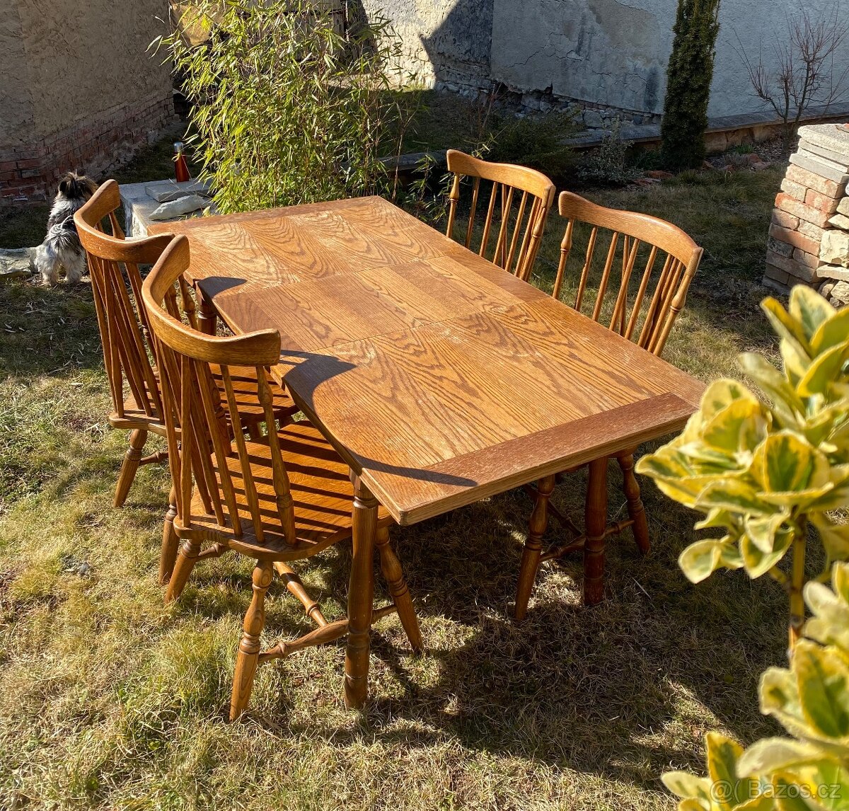 Jídelní rustikální stůl rozkládací + 4 židle