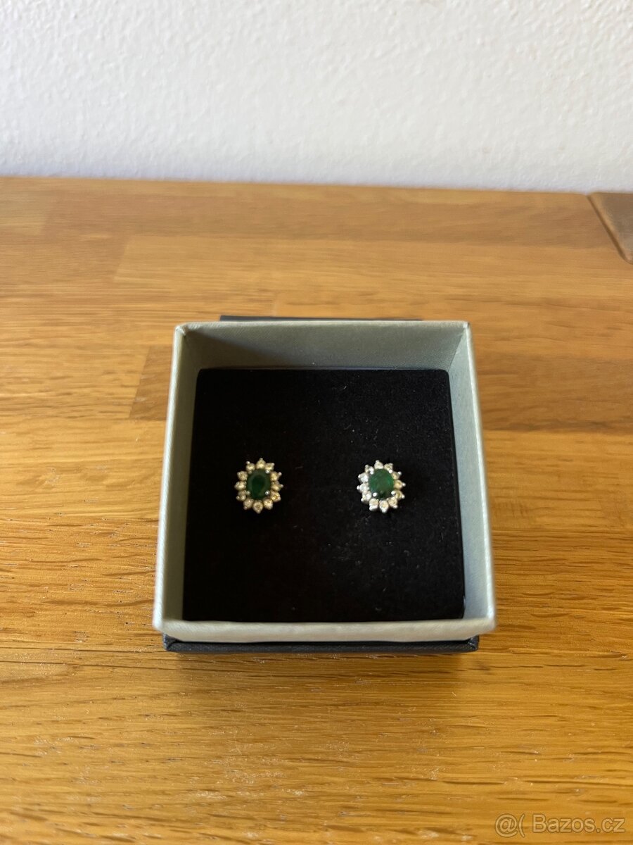Diamantové náušnice , bílé zlato a smaragdy