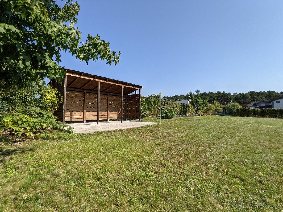 Pronájem zahrady - Bradlec, 977 m2