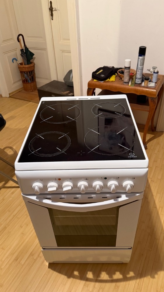 Sporák Indesit