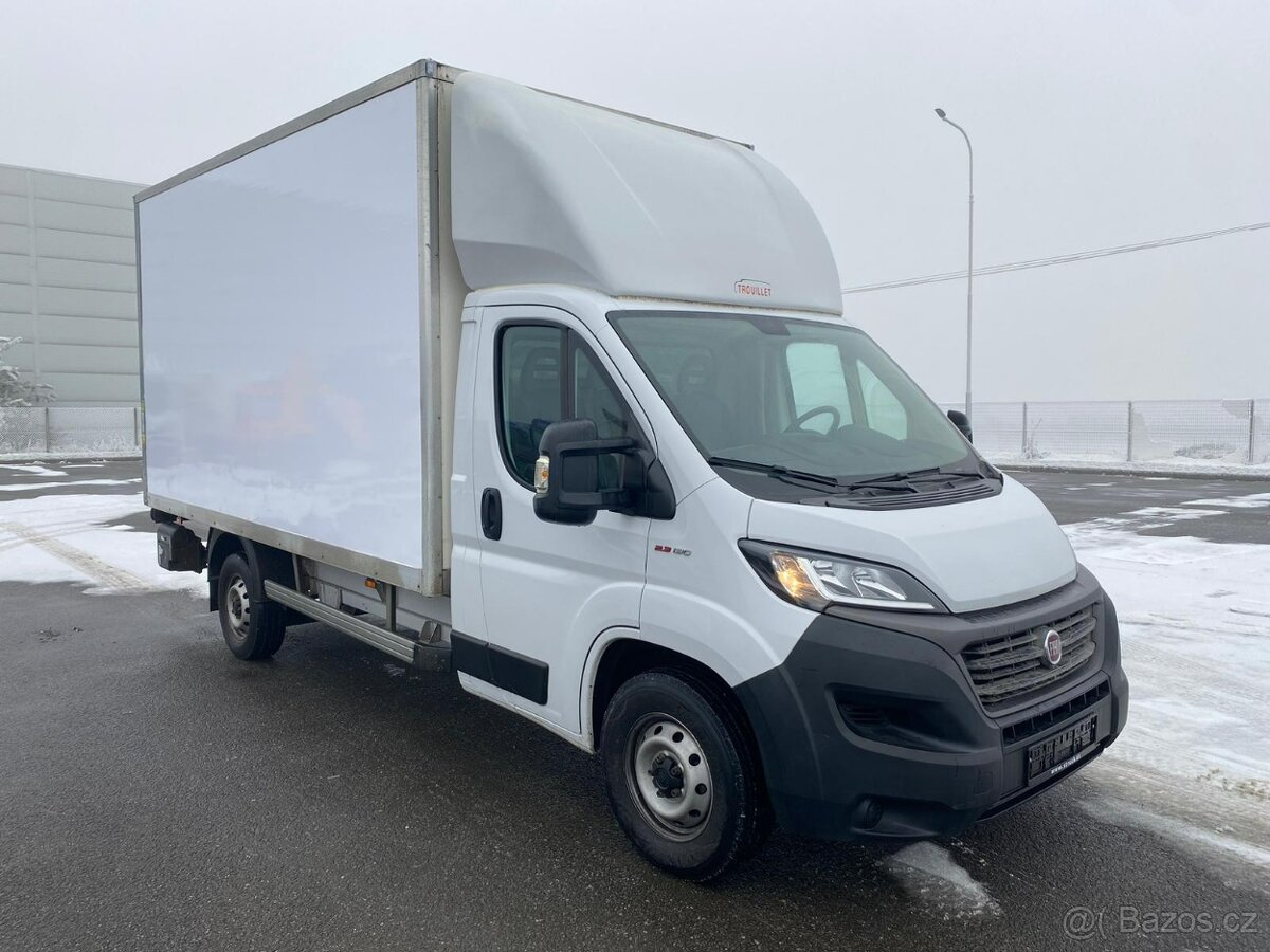 Fiat Ducato 2.3 JTD, 2021, skříň s hydr. čelem, DPH