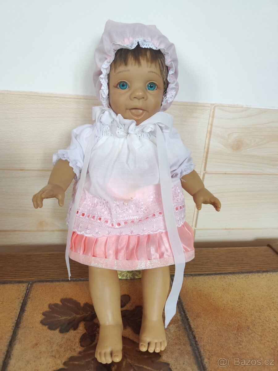 Panenka šklebík Danton