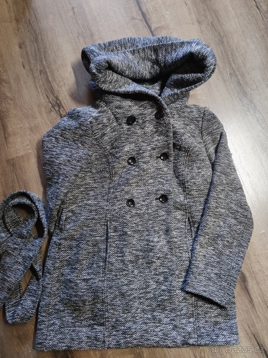 Vlněný kabát vel. 40