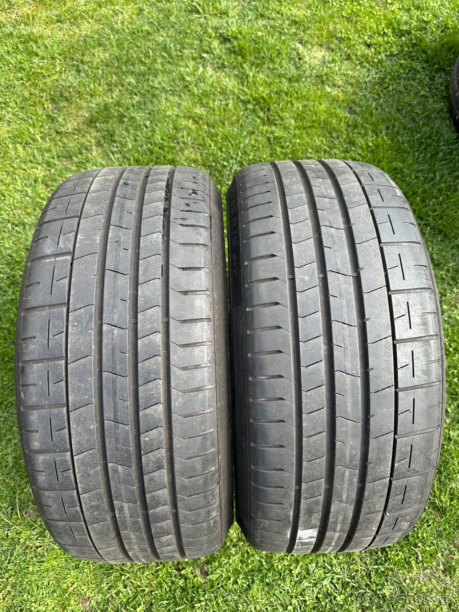 Pirelli P ZERO 235/35 R19