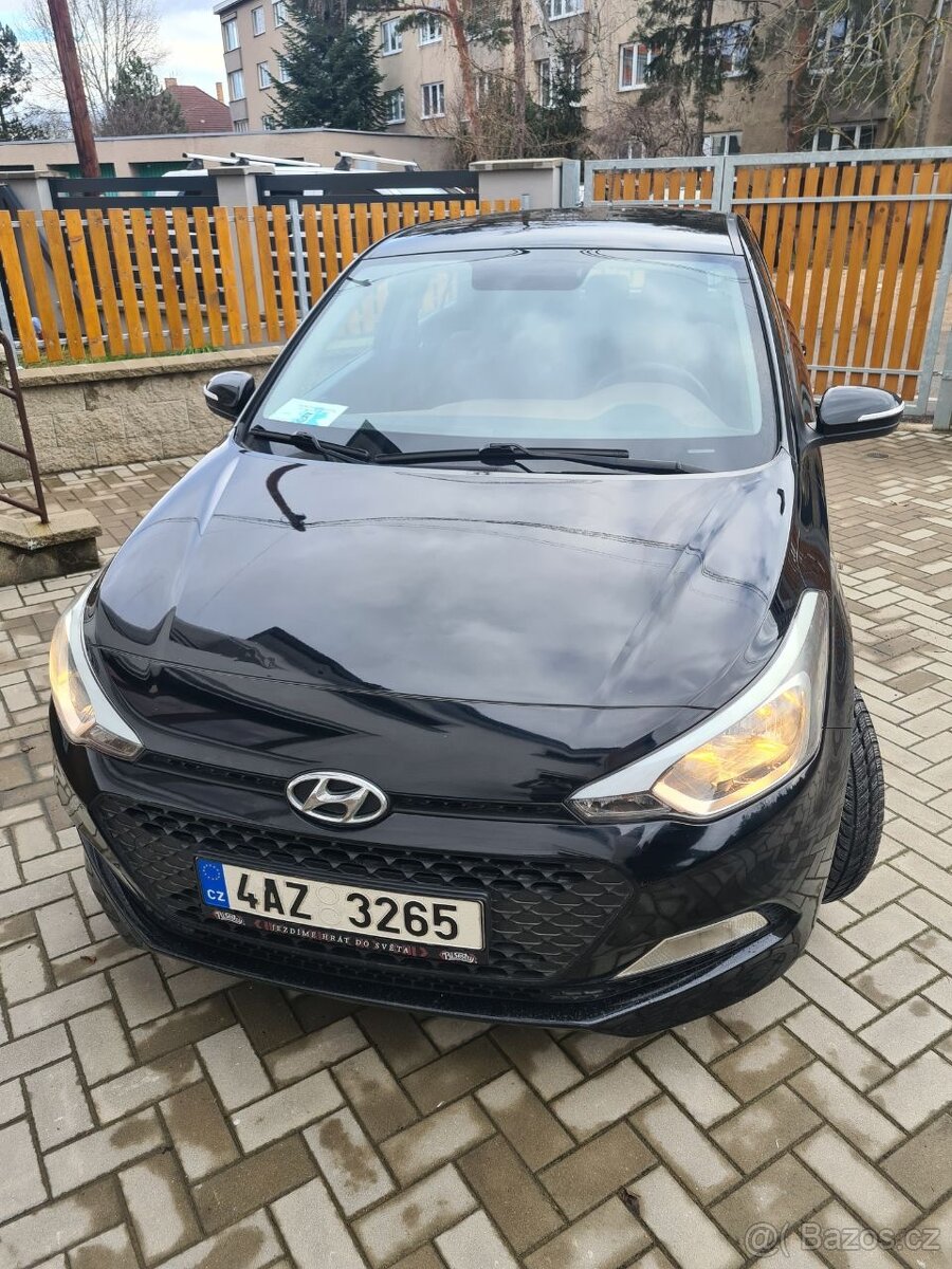 Hyundai i20, 1,1 CRDi,55KW,Klima 109,000 km,koupeno v ČR