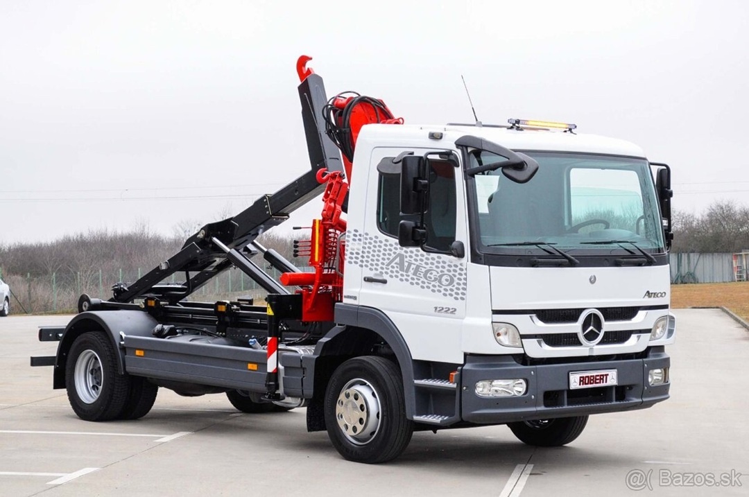 NOVÝ HÁKOVÝ NOSIČ KONTEJNERŮ HYDRAULICKÁ RUKA MERCEDES 12T