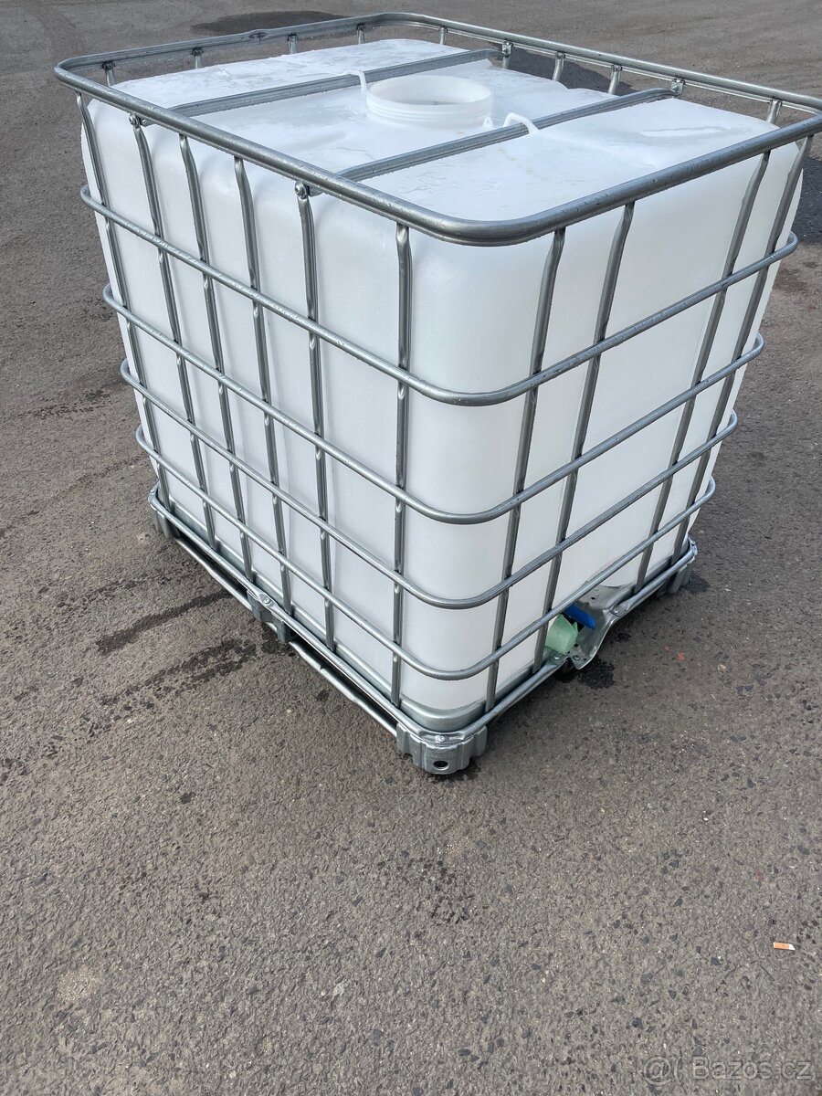 Nádrž IBC 1000L