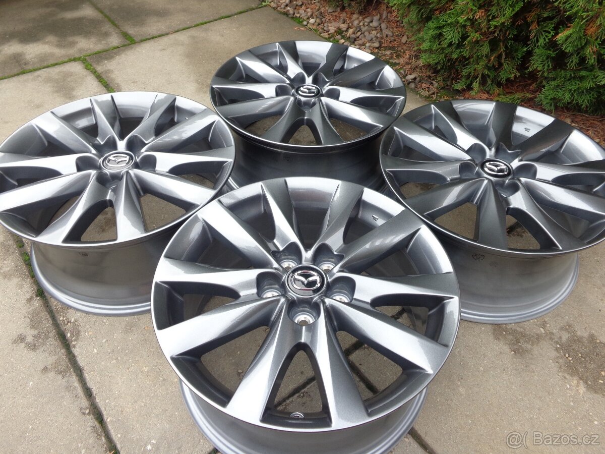 5x114,3 R17 original MAZDA 5 alu kola s TPMS ventilkama