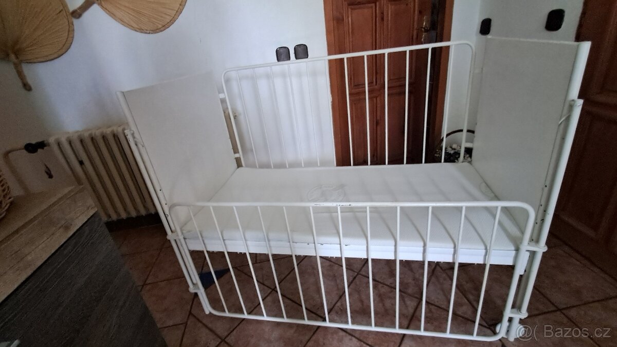 Dětská kovová pistýlja