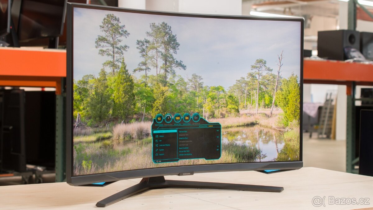 Samsung Odyssey G7 Neo - 32" 4K 165Hz HDR - 11000 Kč - Prah