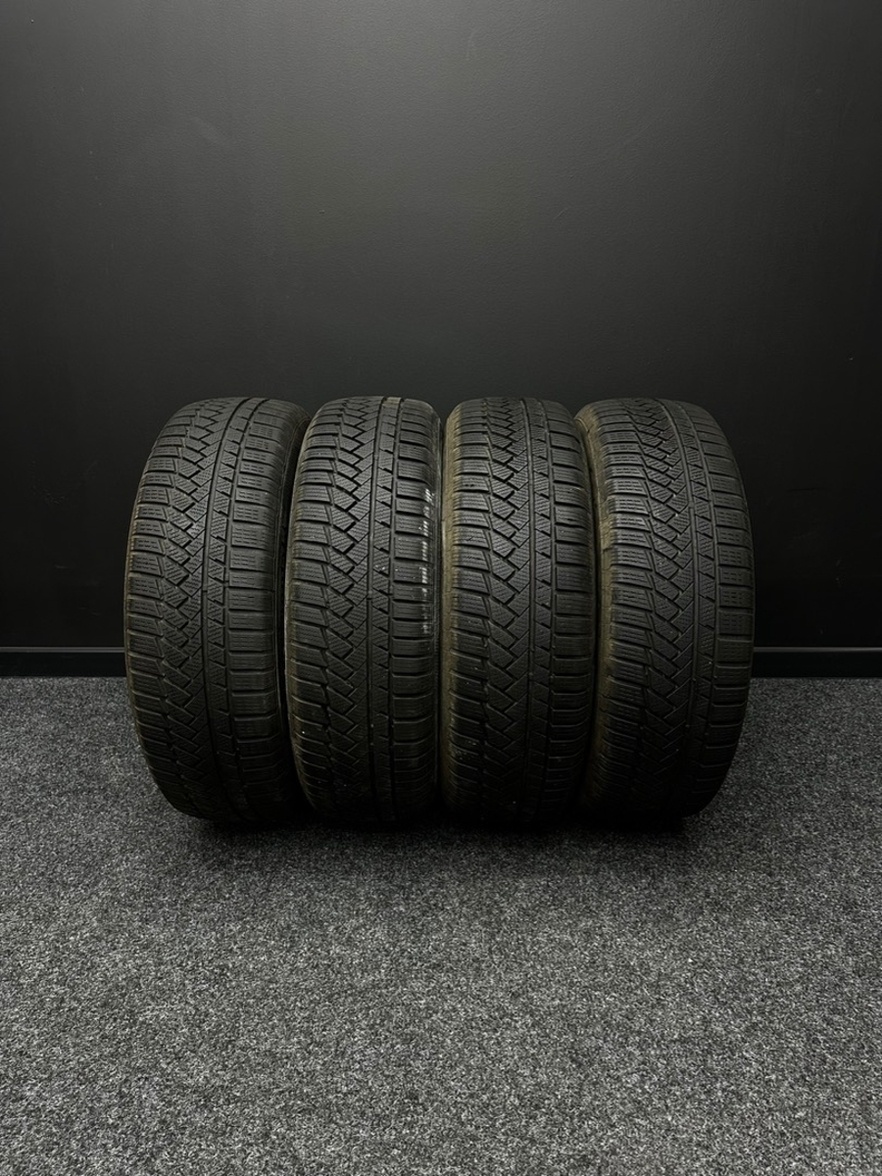 Sada pneu Continental 215/65/17 99H