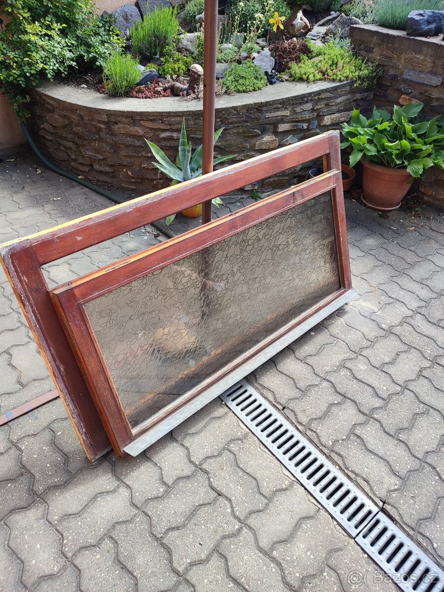 Vyklápěcí okno 145x75