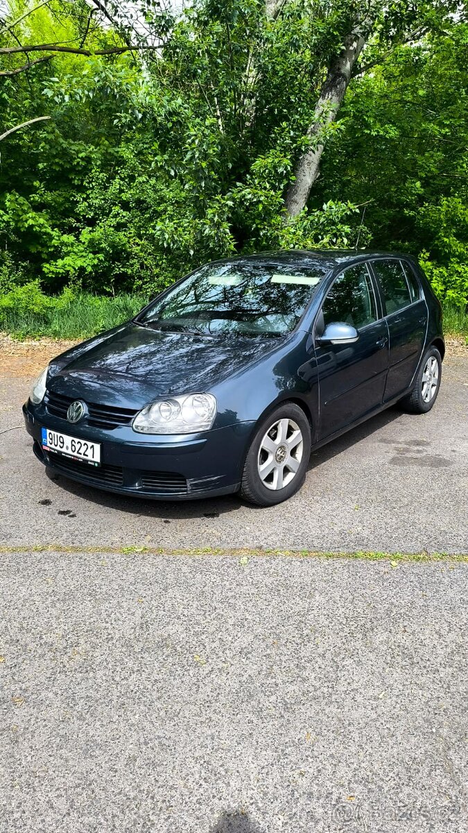 Volkswagen Golf V 1.9 tdi 2006 rv.
2006
1.9 tdi