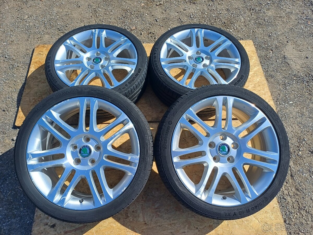 Alu kola Škoda Superb 2 (Themisto, R18)
