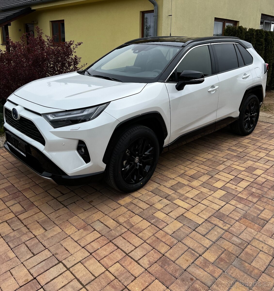 Toyota Rav 4, rok 4/2024, 4x4, tažné zařízení