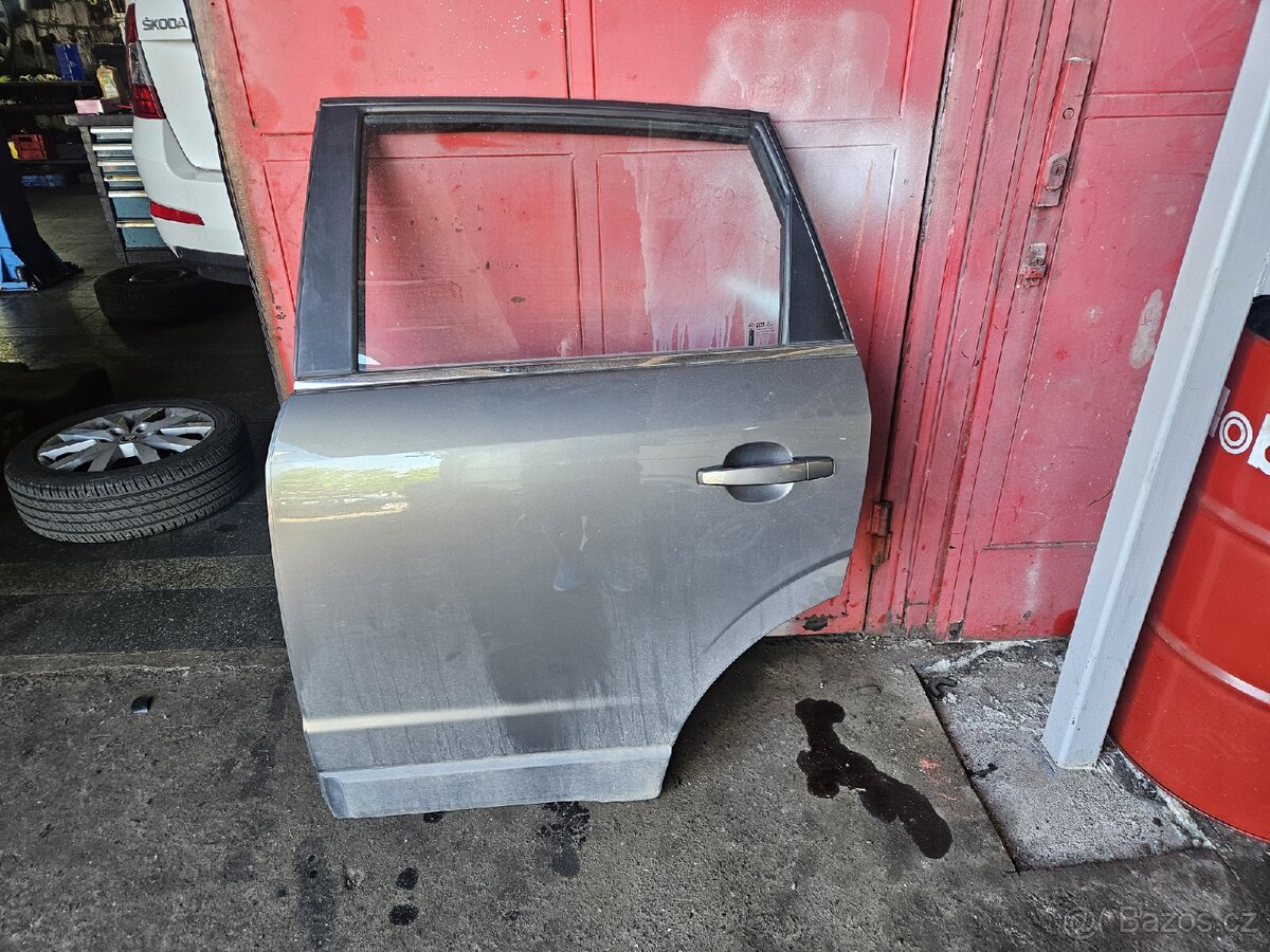 Opel antara zadní levé dveře