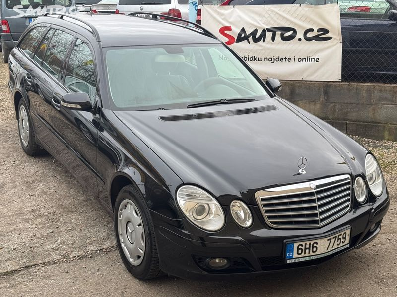 Mercedes-Benz Třídy E, MANUÁL,SKVĚLÝ STAV,XENONY