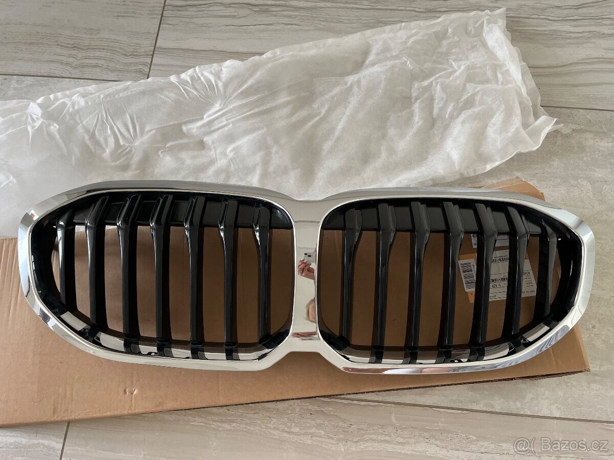 Přední maska na BMW 1, rok výroby 2020 (F40)