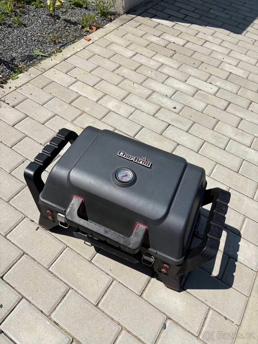 Charbroil přenosný plynový gril x200