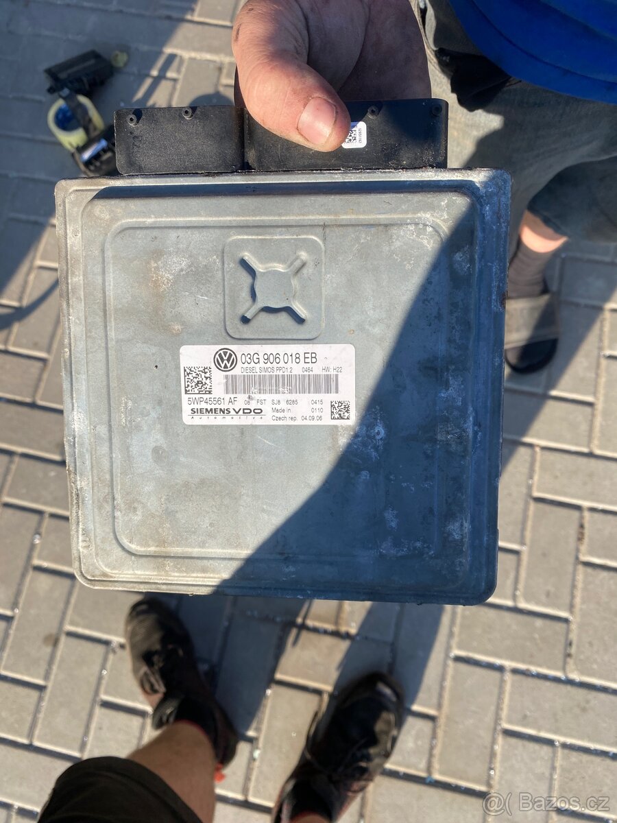 Řídící jednotka motoru (125 kW) - 03G906018E