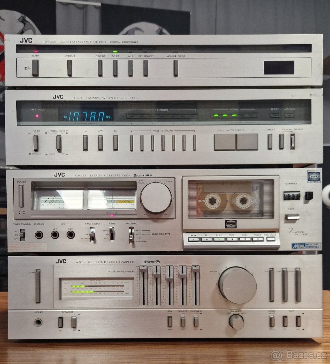 JVC sestava