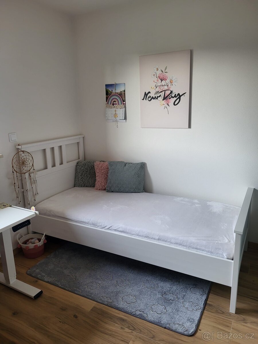 Postel Hemnes bílá