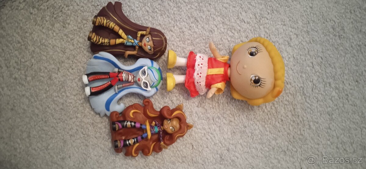 Figurky Monster High a panenka (sada)