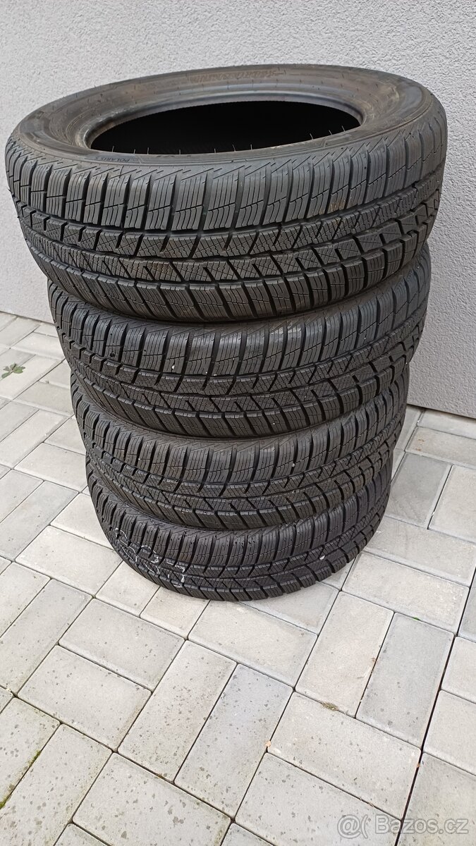D10PZ 185/60 R15 pneu zimní Barum Polaris 5