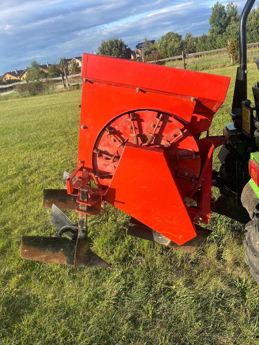 Mt8 , malotraktor Sazec brambor